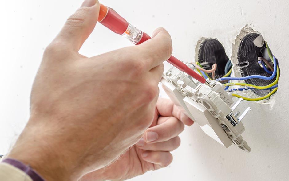 électricien urgent Paris 4